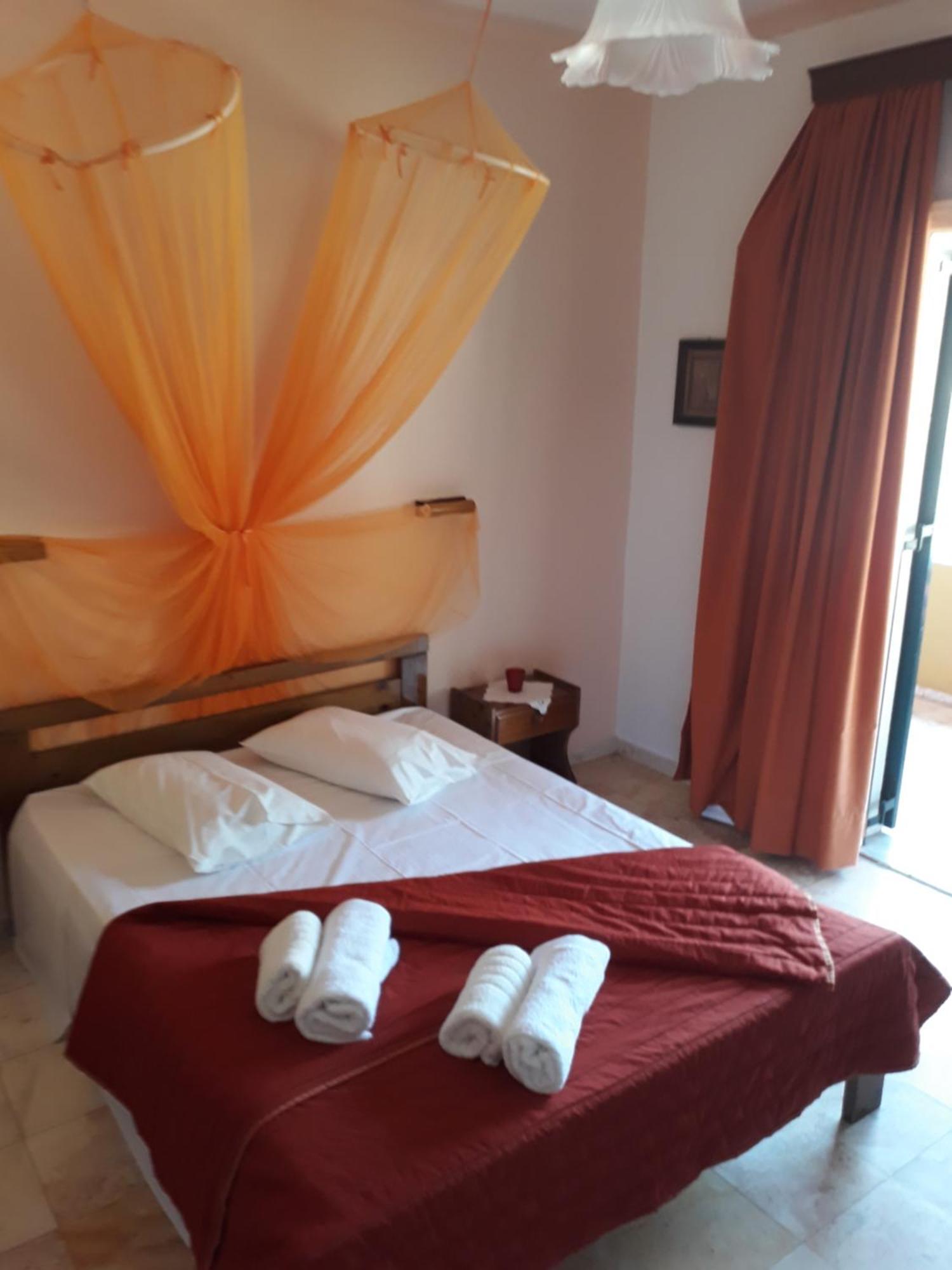 Margaritas' Rooms Agios Gordios  Exterior photo